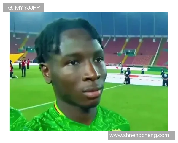 搞笑足球明星们的趣味瞬间大集合让你捧腹大笑的精彩瞬间