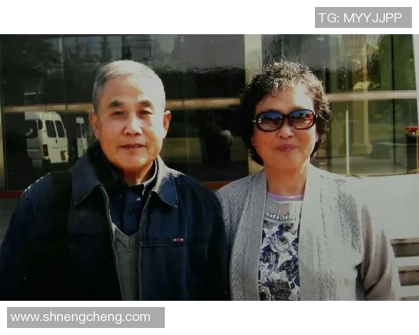 足球明星岁月如歌回首往昔感慨人生与梦想的交织与变迁 足球明星岁月如歌回首往昔感慨人生与梦想的交织与变迁